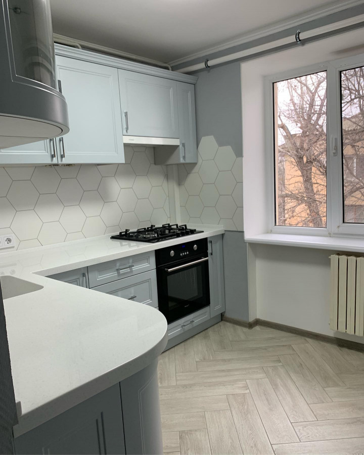 Кухни Ханнинен на заказ в Саках фотография